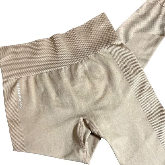 Mono B Seamless Tan Leggings Millennials Size Medium - Picture 9 of 13